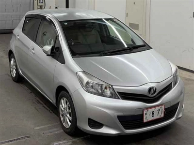 TOYOTA VITZ