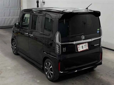 HONDA N BOX CUSTOM