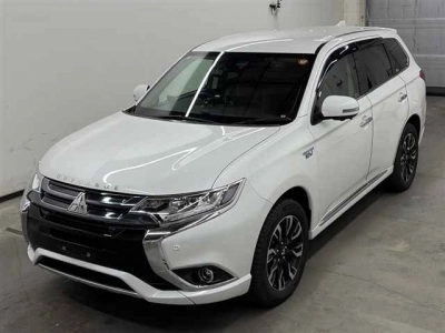 MITSUBISHI OUTLANDER PHEV