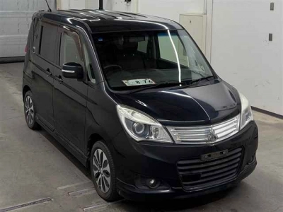 MITSUBISHI DELICA D:2