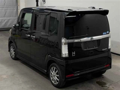 HONDA N BOX CUSTOM