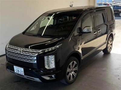 MITSUBISHI DELICA D:5