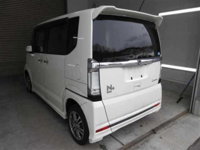 HONDA N BOX +