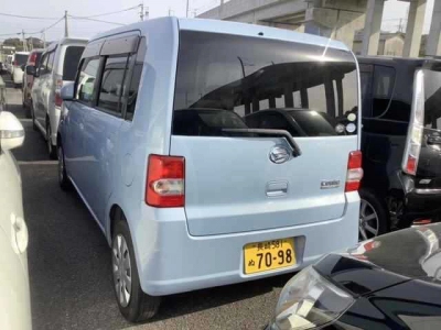 DAIHATSU MOVE CONTE