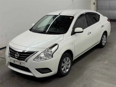 NISSAN TIIDA LATIO
