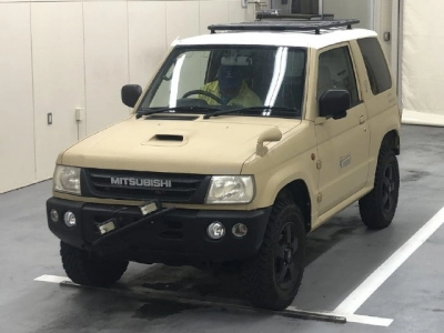 MITSUBISHI PAJERO MINI