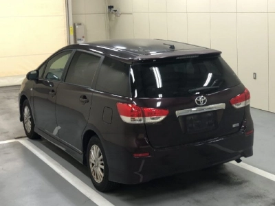 TOYOTA WISH