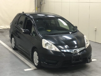 HONDA FIT SHUTTLE HYBRID