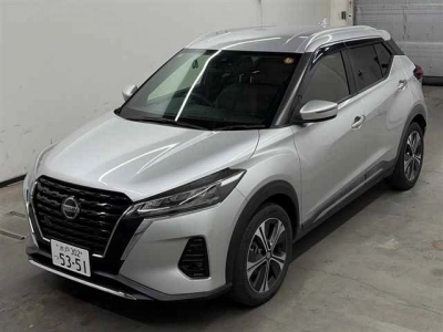 NISSAN KICKS