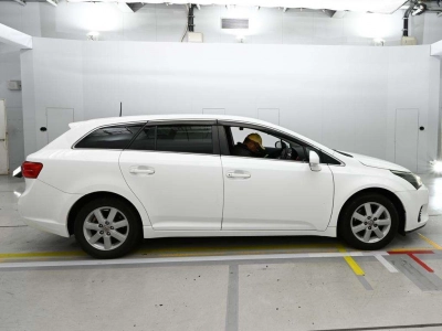 TOYOTA AVENSIS WAGON