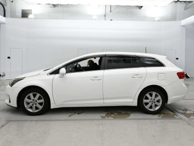 TOYOTA AVENSIS WAGON