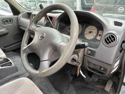 NISSAN CARAVAN