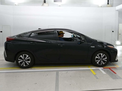 TOYOTA PRIUS PHV