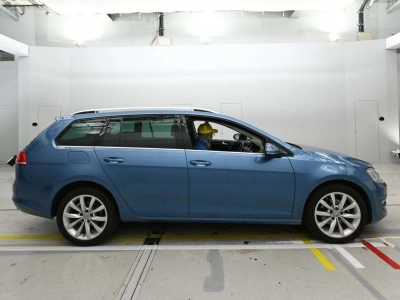 VOLKSWAGEN GOLF VARIANT