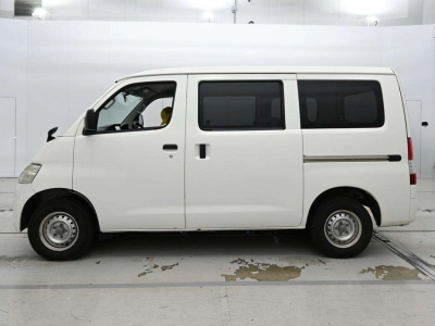 TOYOTA TOWN ACE VAN