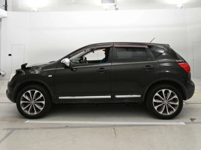 NISSAN DUALIS