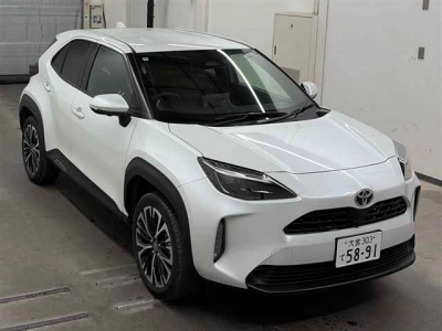 TOYOTA YARIS CROSS