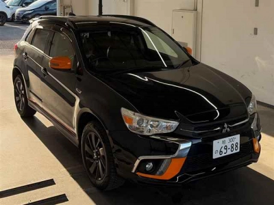MITSUBISHI RVR