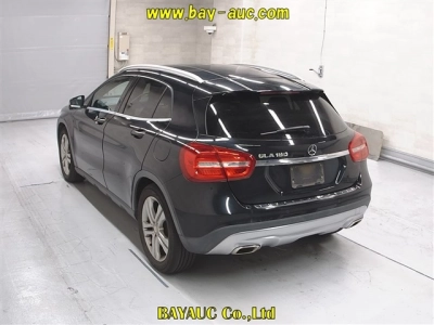 MERCEDES BENZ GLA