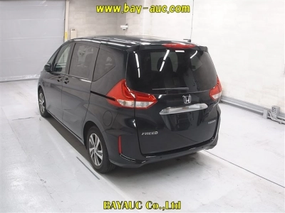 HONDA FREED HYBRID