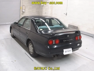 NISSAN SKYLINE