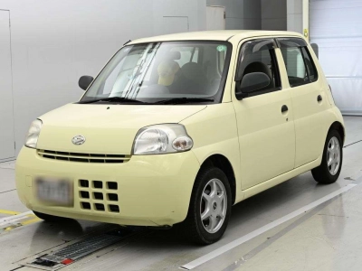 DAIHATSU ESSE
