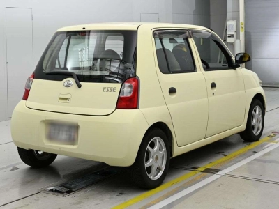 DAIHATSU ESSE