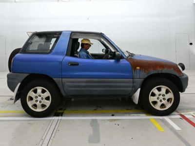 TOYOTA RAV4 L