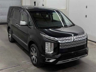 MITSUBISHI DELICA D:5