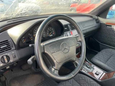 MERCEDES BENZ C CLASS