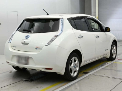 NISSAN LEAF