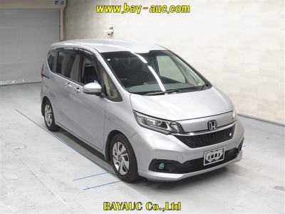 HONDA FREED + HYBRID