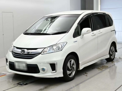 HONDA FREED HYBRID