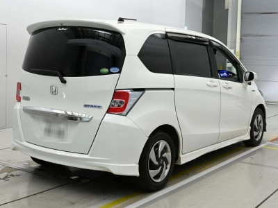 HONDA FREED HYBRID