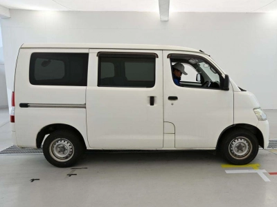 TOYOTA TOWN ACE VAN