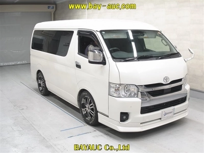 TOYOTA HIACE WAGON