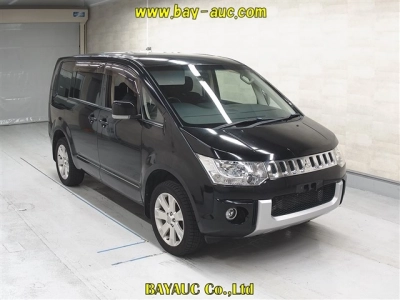 MITSUBISHI DELICA D:5