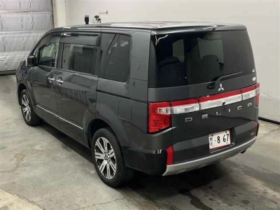 MITSUBISHI DELICA D:5