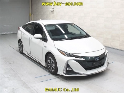 TOYOTA PRIUS PHV