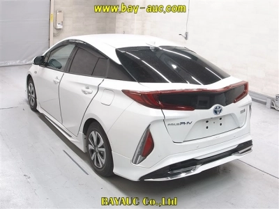 TOYOTA PRIUS PHV