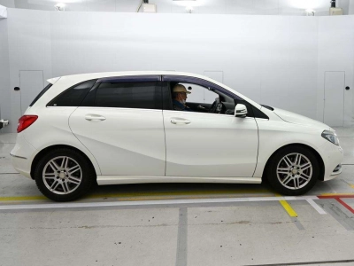 MERCEDES BENZ B CLASS