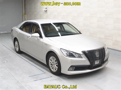 TOYOTA CROWN HYBRID