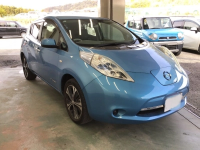 NISSAN LEAF