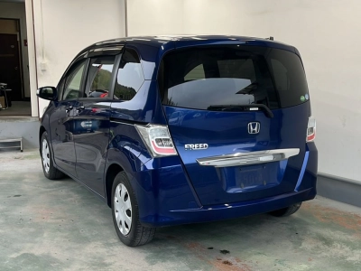 HONDA FREED