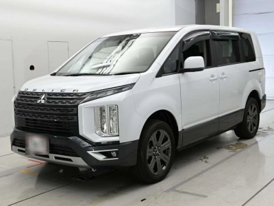 MITSUBISHI DELICA D:5