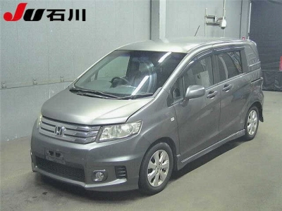 HONDA FREED SPIKE