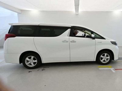 TOYOTA ALPHARD HYBRID