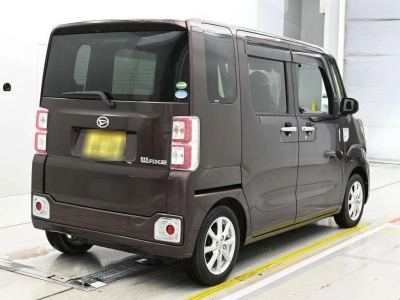 DAIHATSU WAKE