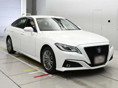 TOYOTA CROWN HYBRID