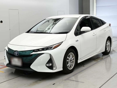 TOYOTA PRIUS PHV